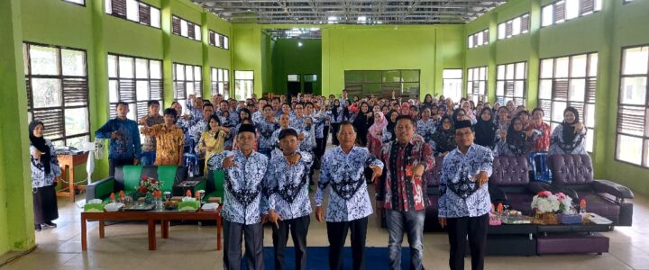 Kepala Dinas Pendidikan Barito Selatan Buka Pelatihan Pemanfaatan IFP untuk Guru dalam Rangka Hari Guru Nasional 2025